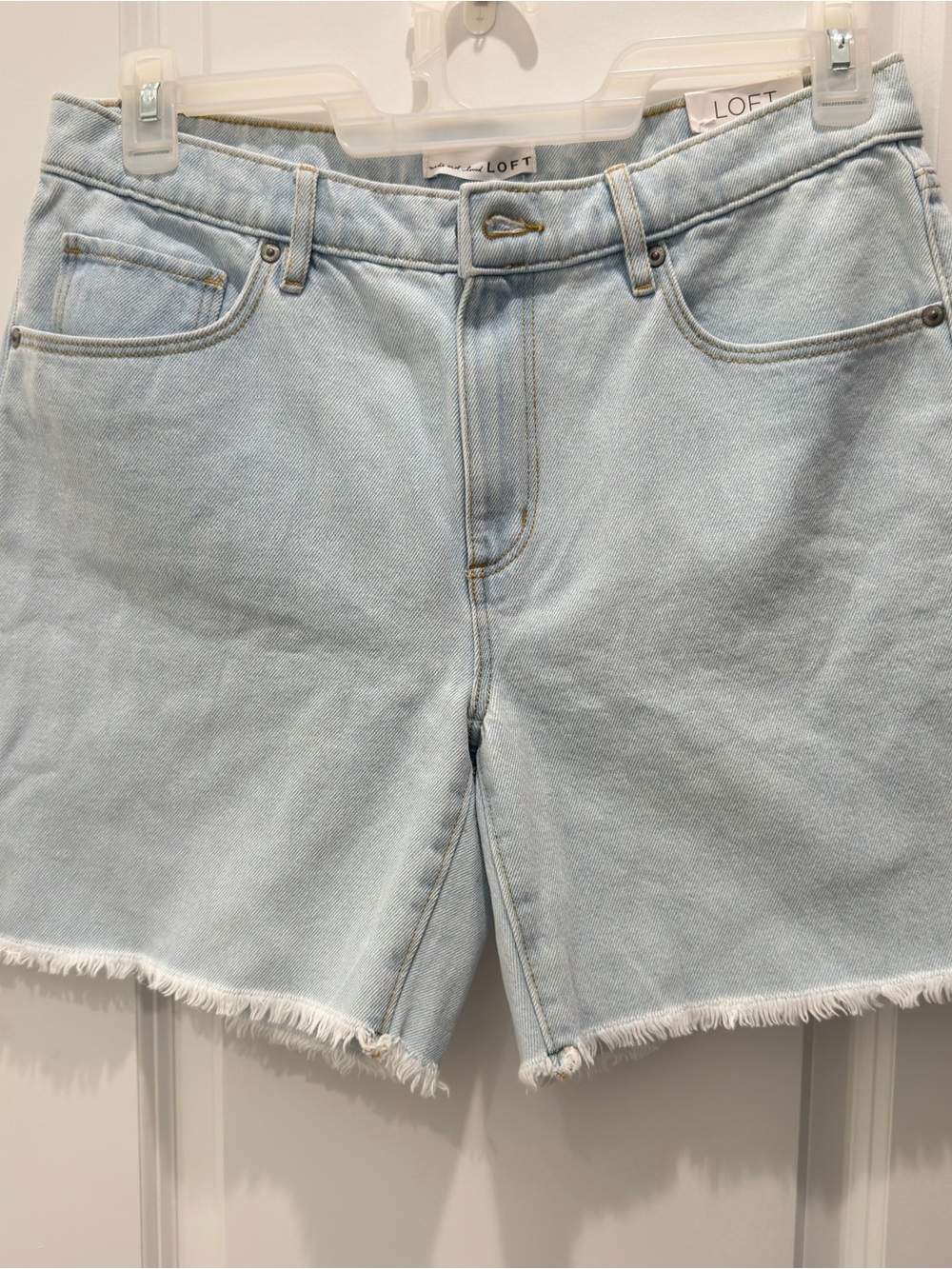 The LOFT Light Wash Frayed Hem Women’s Jeans